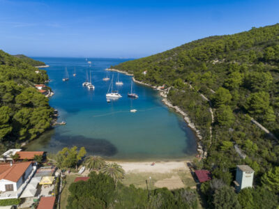 5 Island Private Boat Tour to Blue Cave, Budikovac, Hvar & Pakleni Island