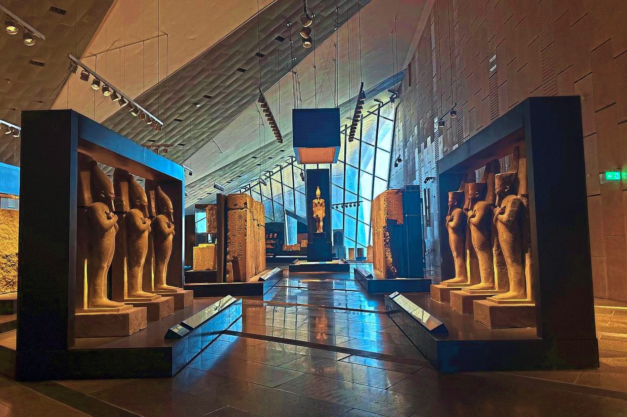 Tour-Grand-Egyptian-Museum